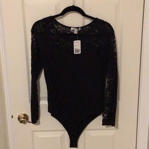 NWT- Black l/s body suit w/ lace detail size L